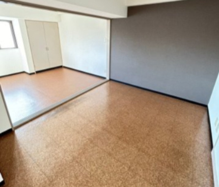 イーストガーデン　ポプラ館の居間・リビング