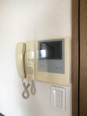 【セキュリティ】 | ヴェチヒルズ千早 | 別号室の写真になります。現況優先。