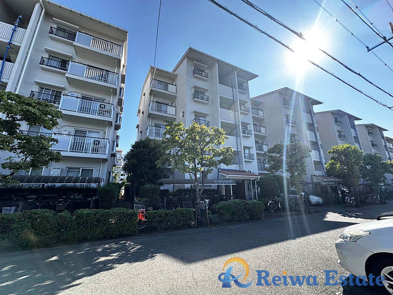 サニータウン茅ヶ崎　2号棟の外観