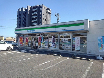 【周辺】 | ユニットロル四日市Ａ | ファミリーマート 宇佐四日市店まで350m