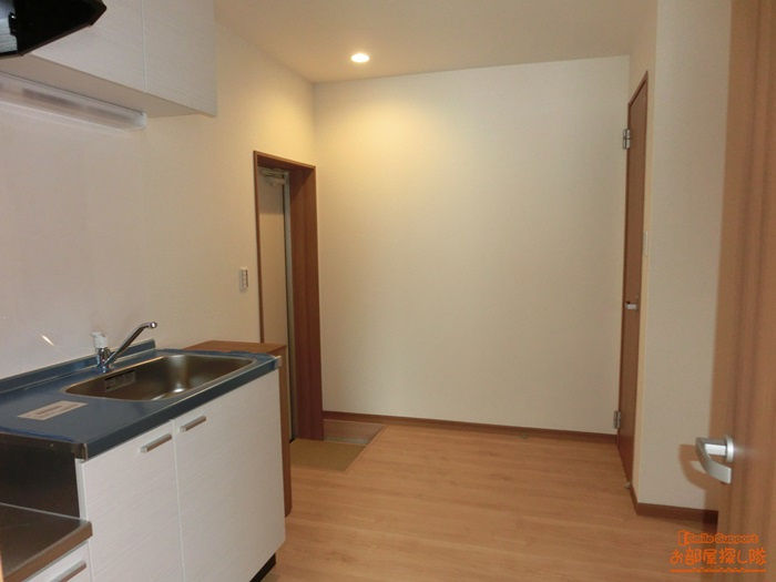 ロワール東町の居間・リビング|同タイプの別部屋です。