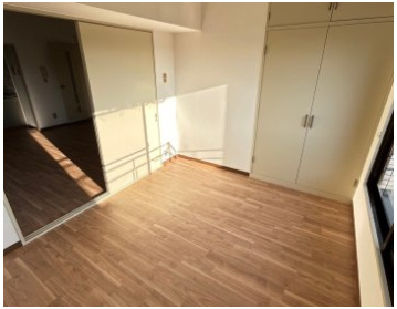 欠町 イーストガーデン ポプラ館の居間・リビング