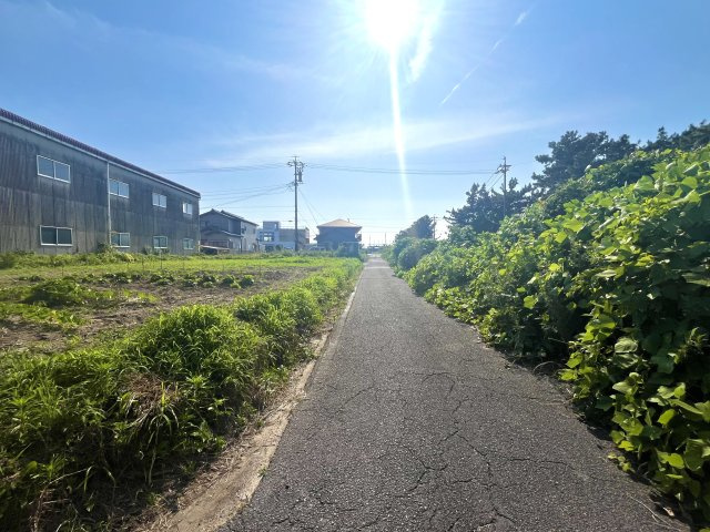 常滑市新浜町1丁目の前面道路含む現地写真