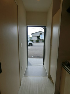 【玄関】 | スウィートガーデン | イメージ110号室写真