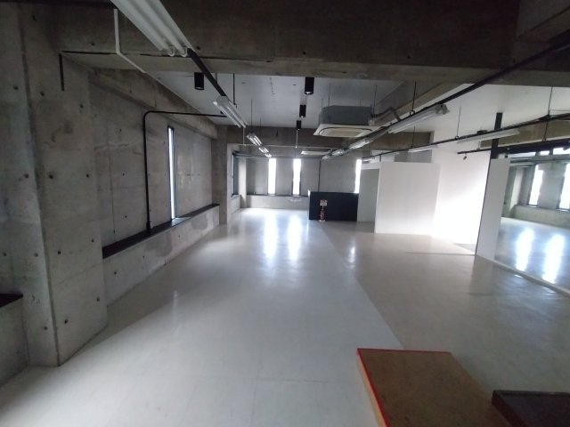 欠町　コメルスⅢの内装