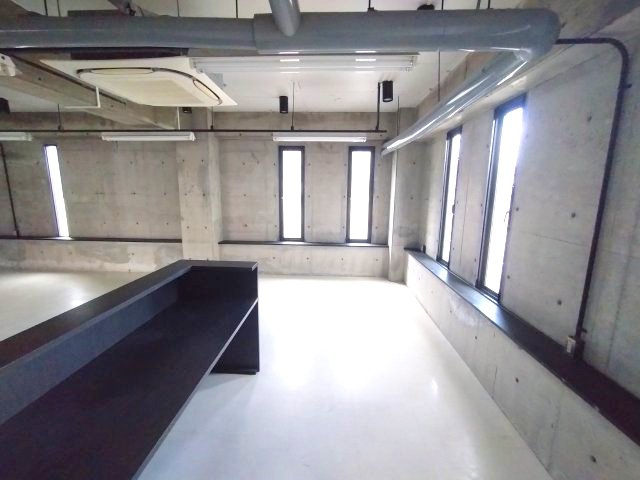 欠町　コメルスⅢの内装