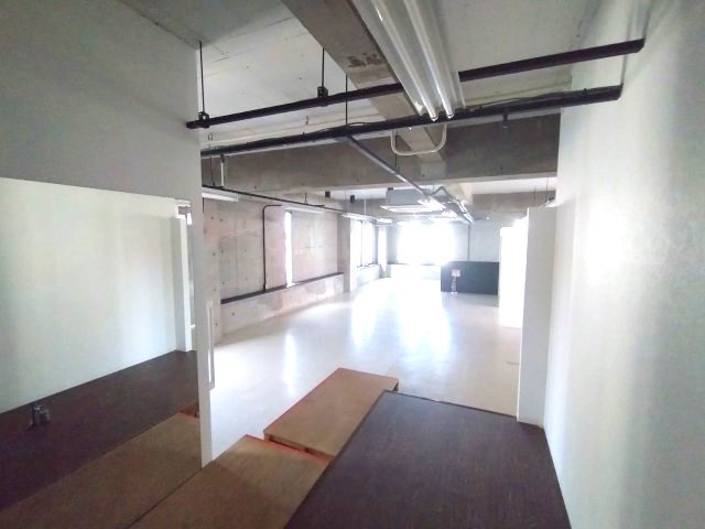 欠町　コメルスⅢの内装