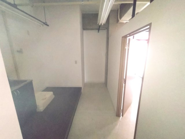 欠町　コメルスⅢの内装