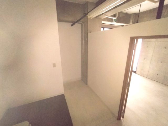 欠町　コメルスⅢの内装