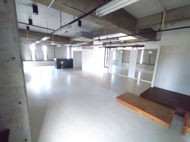 欠町　コメルスⅢの内装