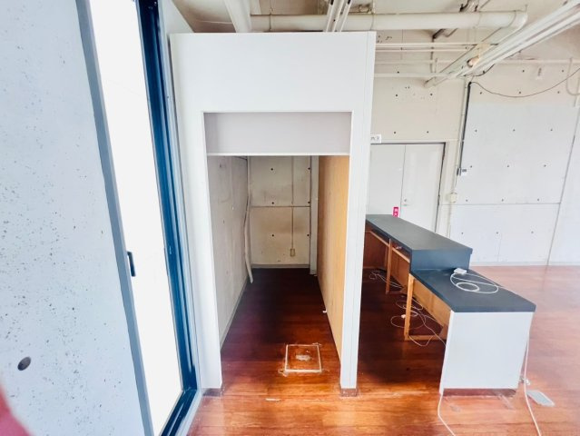 欠町　コメルスⅢの内装