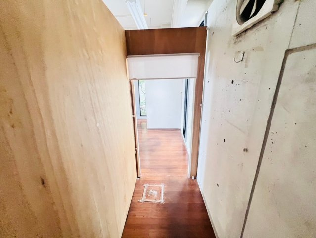 欠町　コメルスⅢの内装