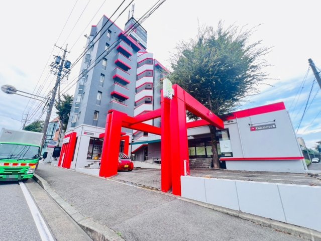 欠町　コメルスⅢの周辺