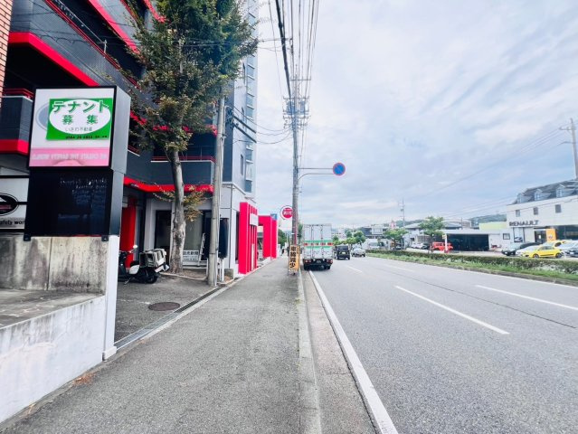 欠町　コメルスⅢの周辺