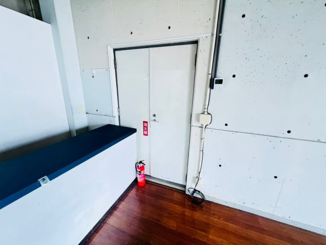 欠町　コメルスⅢの内装