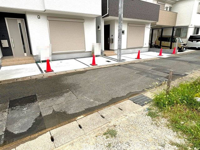 京阪本線『淀』駅まで徒歩８分♪お財布にも優しいオール電化４ＬＤＫ住宅◎伏見区淀下津町１期の前面道路含む現地写真|前道道路(２０２４年７月撮影)