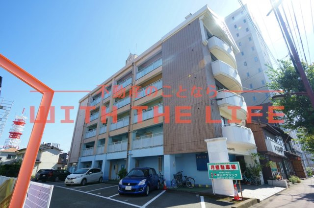 ハウスビューティフルモア【キャッシュバック対象】の外観|落ち着いた雰囲気の外観です