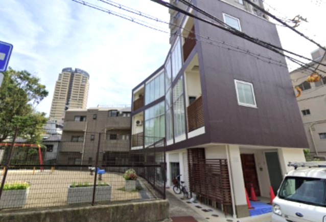 山の手ランタンの外観