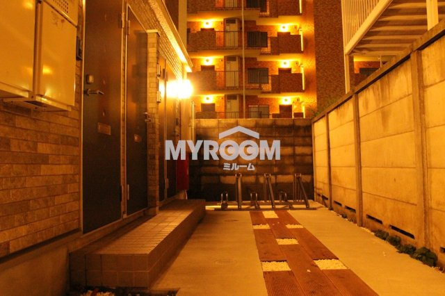 シャトー西新宿の駐車場|バイク駐車相談