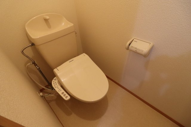 シンパティーア Ｂのトイレ|トイレ