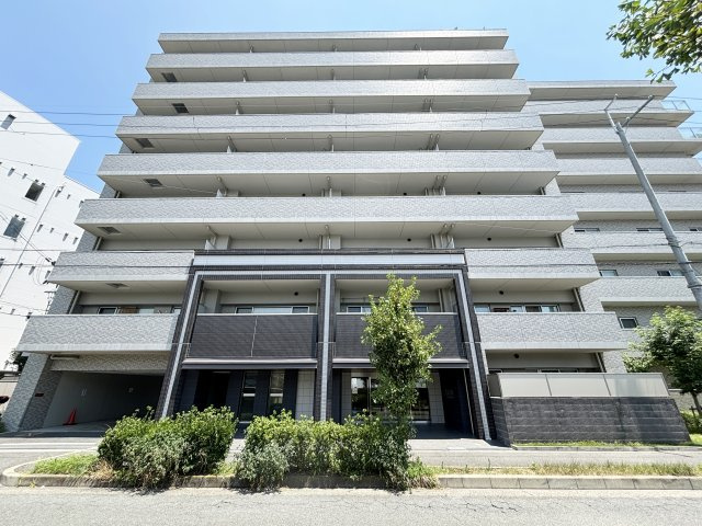 エスリード萱島セミリアの外観|落ち着いた雰囲気の外観です