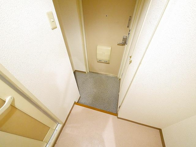 ヴィエンシャトレー小池の玄関