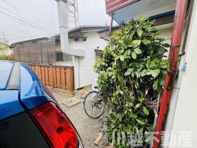 生活利便施設が徒歩圏内の中古戸建のその他|南側隣地との境界の光景