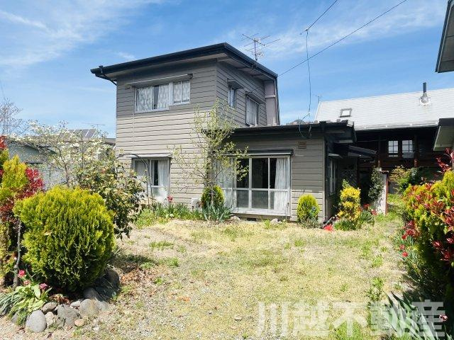 生活利便施設が徒歩圏内の中古戸建の外観|ゆったりした敷地とのどかな街並み