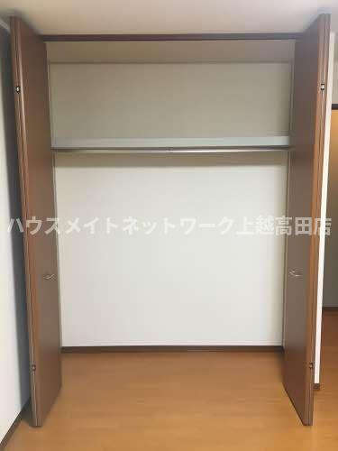 マウンテンリバーの洋室|洋室6.6帖
