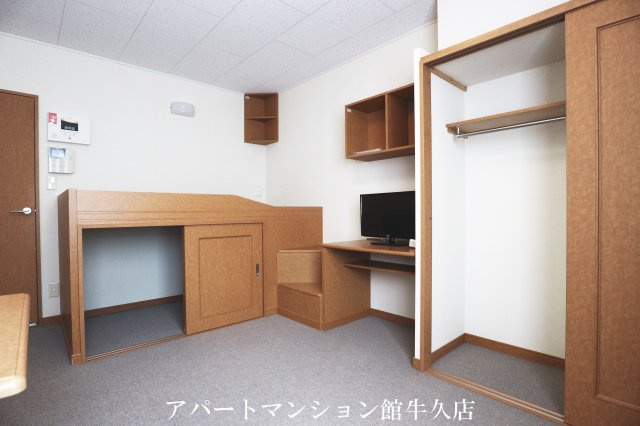 レオパレスケリュスAの洋室