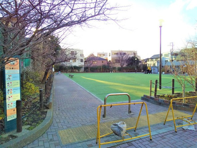 本町さくら公園まで100ｍ
