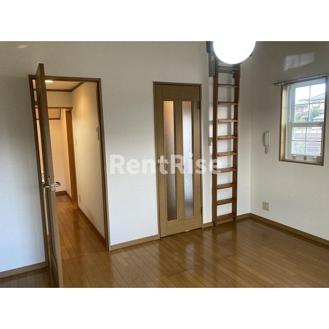 ベルハウスⅡの居間・リビング