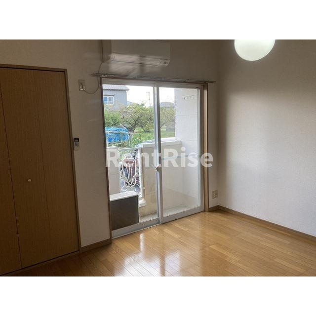 ベルハウスⅡの居間・リビング