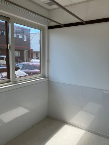 ドルチェビータⅡのバルコニー|天気に左右されずに洗濯物が干せるサンルーム