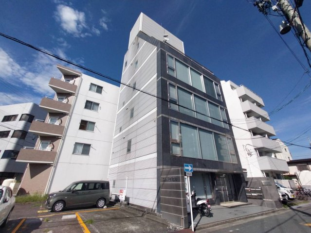 エムアイビルの外観