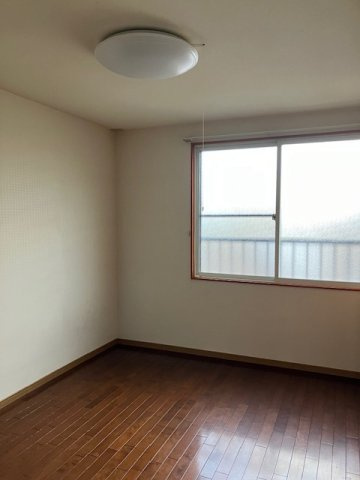 ロイヤルパレスキャビンの居間・リビング|おしゃれな内装です