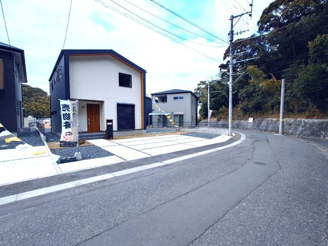 ONE HOUSE－ワンハウスー小倉南区長尾4丁目　【小倉南区　新築戸建て】の前面道路含む現地写真|交通量も少なく安心です【小倉南区　新築戸建て】