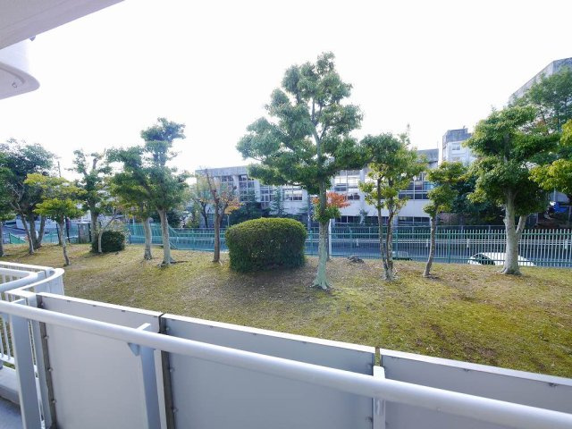 大久保東第一住宅14号棟の展望