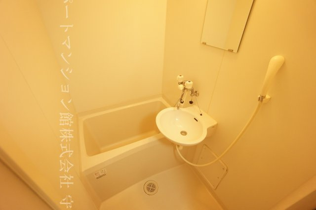 レオパレスヴェルヴェデーレの浴室|画像5