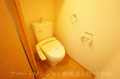 【トイレ】 | レオパレスヴェルヴェデーレ | 画像6