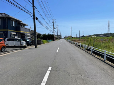 【前面道路含む現地写真】 | 銚子市長塚町２号棟 | ご見学はお気軽に0476-37-3888までお問合せ下さい！■住宅ローンのご相談は無料ですので、お気軽にご相談下さい！