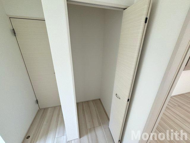 リナージュ岸和田市額原町の収納