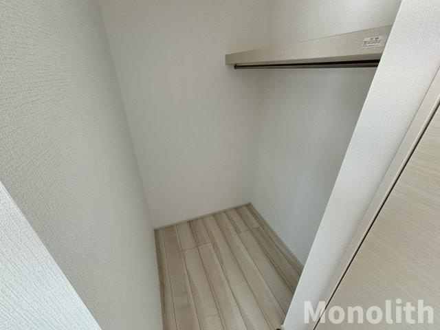 リナージュ岸和田市額原町の収納