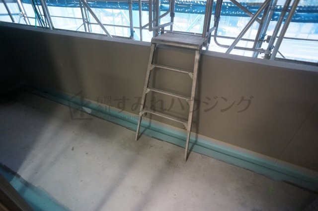 みなとメゾン川西中央のバルコニー|参考、同建物・類似反転間取りの号室