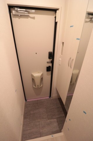 グラナーデ成城学園前Bの玄関|玄関