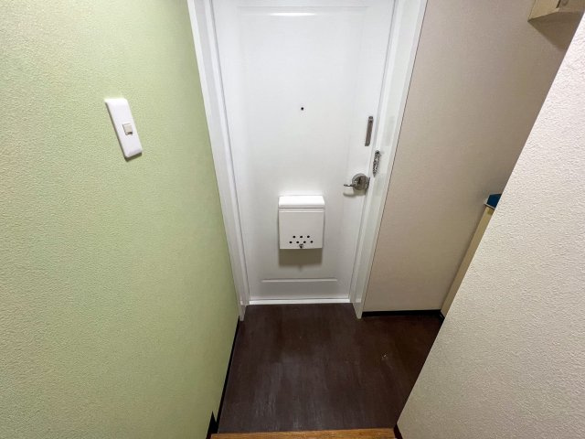 TAIRA BLGの玄関