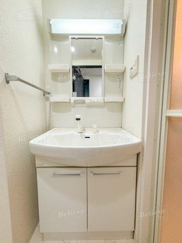 久留米市瀬下町の賃貸マンションの洗面所|明るい洗面所です★
