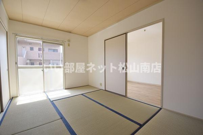 【内装】 | フレグランス乃万