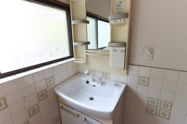 三瀬邸（塩焼）の洗面所