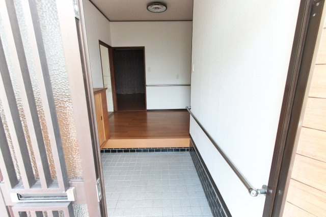 三瀬邸（塩焼）の玄関